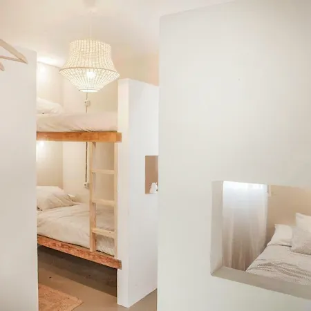Wild House Ostello *