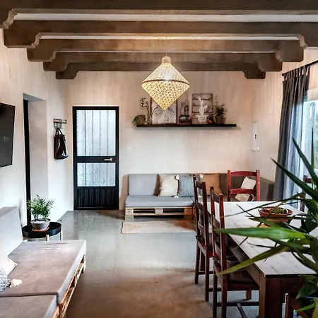 Ostello Wild House *